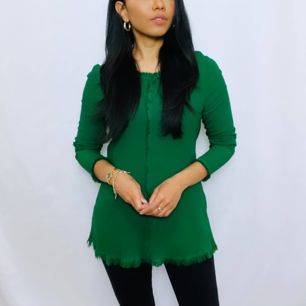 Raquel Allegra | Green Long Sleeve Crew Neck Raw Hem Blouse Top